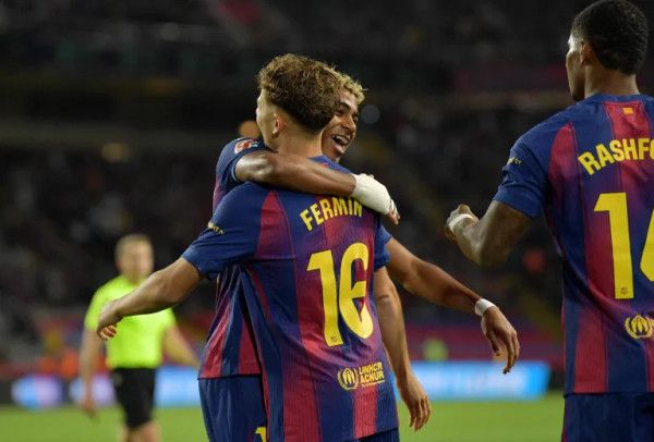 برشلونة يحقق فوزًا ساحقًا على إلتشي 3-1 ويعود للمركز الثاني بالدوري الإسباني