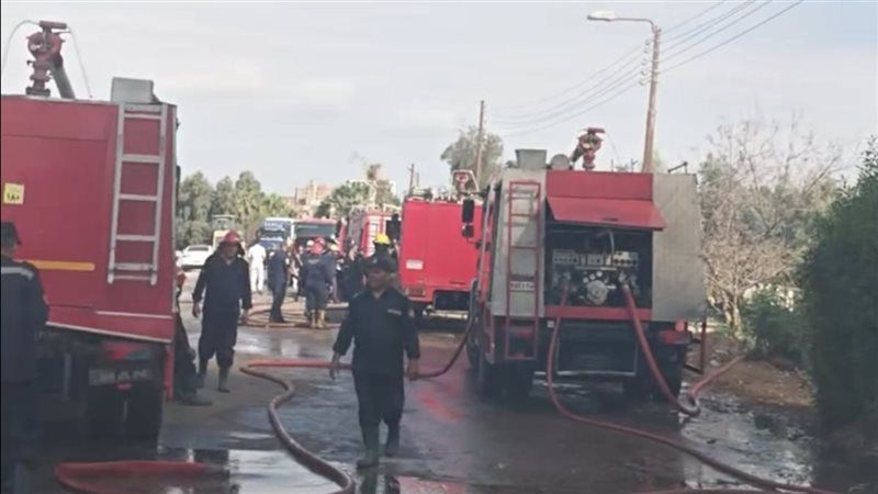 ماس كهربائي وراء إصابة شخصين في حريق محل بالعمرانية