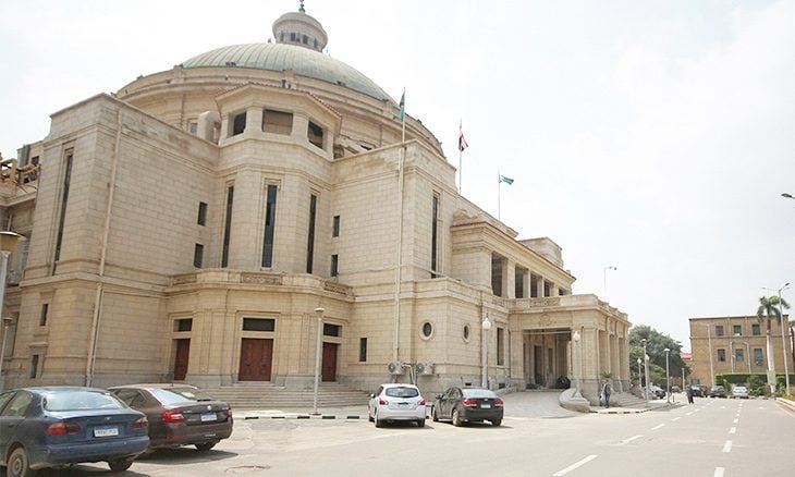 «شرط البكر»… منع المتزوجات من السكن الجامعي يثير جدلا في مصر