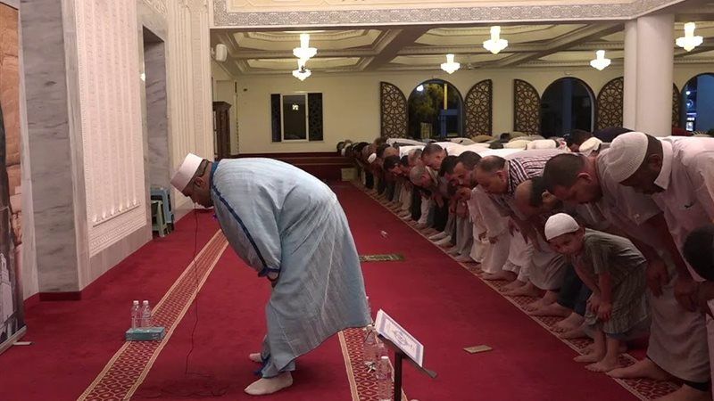 أمين الفتوى يوضح حكم الحيض المتقطع وصلاة الخوف (فيديو)