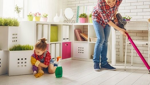 طرق تنظيف البيت على دفعات صغيرة بدلًا من إرهاق يوم كامل