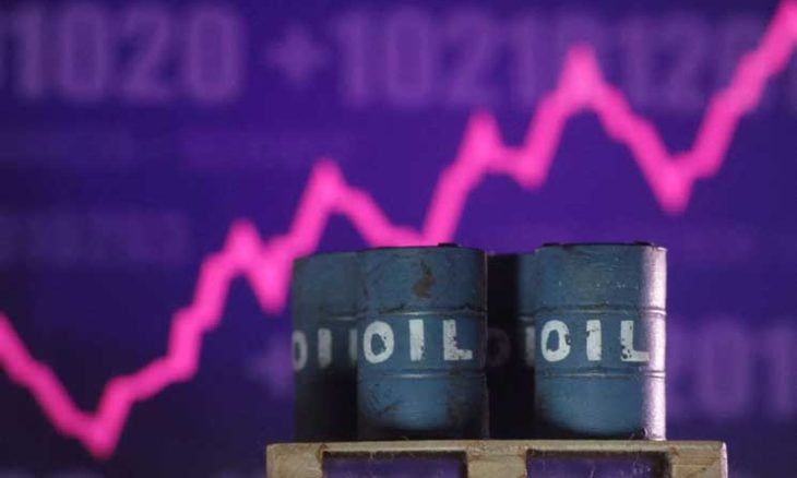 النفط ينخفض مع تعافي صادرات الخليج