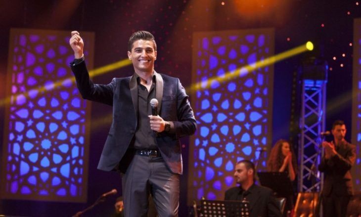 محمد عساف يحتفي بجمال بنت العرب بروح الفولكلور من خلال أغنية “عالهيلا”
