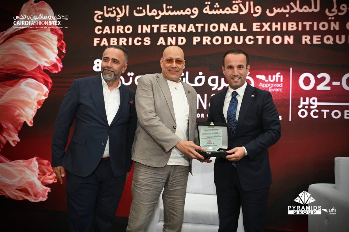 مساعد وزير الصناعة: المنسوجات والملابس الجاهزة تمتلك فرصا واعدة للنمو والتوسع