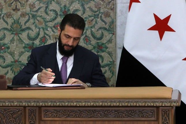 تساؤلات حول تعديل وزاري مرتقب في سوريا… ونائب لـ”القدس العربي”: إنْ حدث فسيكون لرفع الإنتاجية