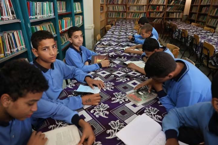 محافظ المنيا يتفقد مدرسة بني مزار الثانوية الجديدة ويتابع انتظام الدراسة والانضباط المدرسي