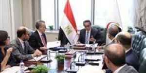 وزير الصحة والسكان يبحث مع بنك الاستثمار الأوروبي تعزيز التعاون ودعم المشروعات الصحية ذات الأولوية