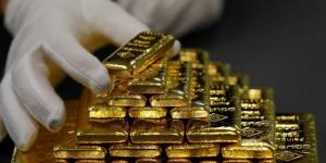 انخفاض الذهب إلى أدنى مستوياته منذ 7 أسابيع