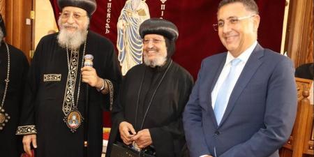 محافظ القليوبية يستقبل البابا تواضروس الثاني بالعبور