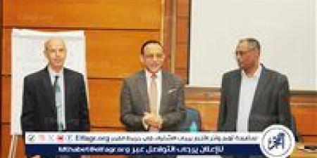 نائب رئيس جامعة أسيوط يتفقد أعمال الدورة التدريبية الثامنة لإعداد المدربين بالجامعة