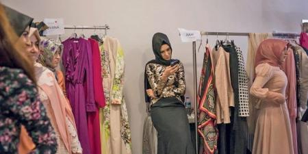 الحجاب والموضة في تركيا… من الاحتشام إلى صناعة الأزياء
