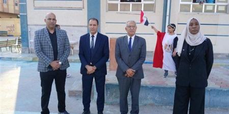 وكيل تعليم الإسماعيلية يتابع انتظام الدراسة بمدرسة دوحة الزمان