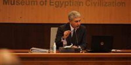 وزير السياحة والآثار يترأس اجتماع مجلس إدارة هيئة المتحف المصري الكبير