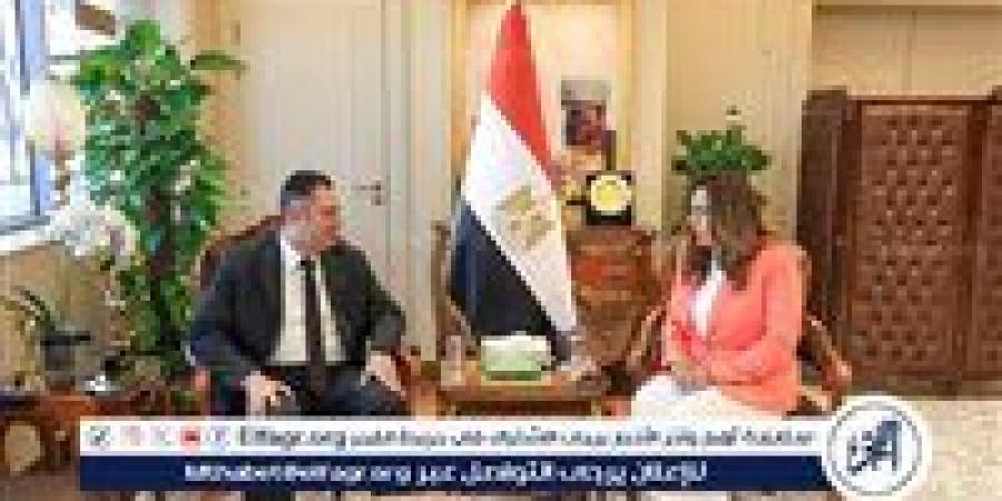 وزيرة التنمية المحلية والبيئة تبحث مع محافظ دمياط تطوير منظومة المخلفات الصلبة بالمحافظة