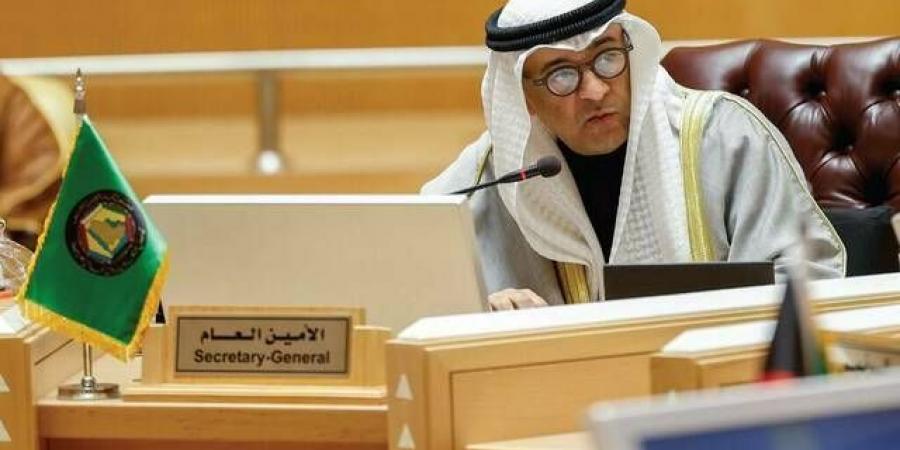 البديوي يدين استهداف الطائف وينبع بصواريخ باليستية ويؤكد دعم السعودية