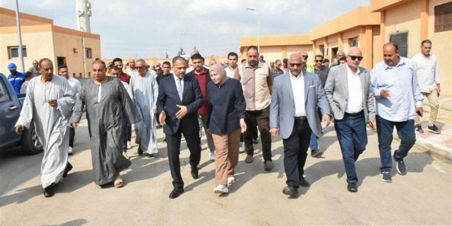 محافظ الشرقية يتفقد محطة مياه البكارشة بالحسينية