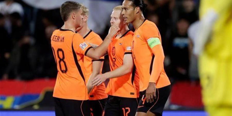 دوري الأمم الأوروبية، هولندا تفوز على صربيا 2-1