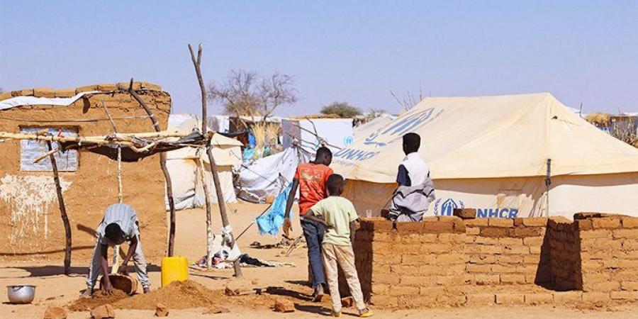 السودان: «الدعم» يقصف مستودعات وقود وينهب مشفى