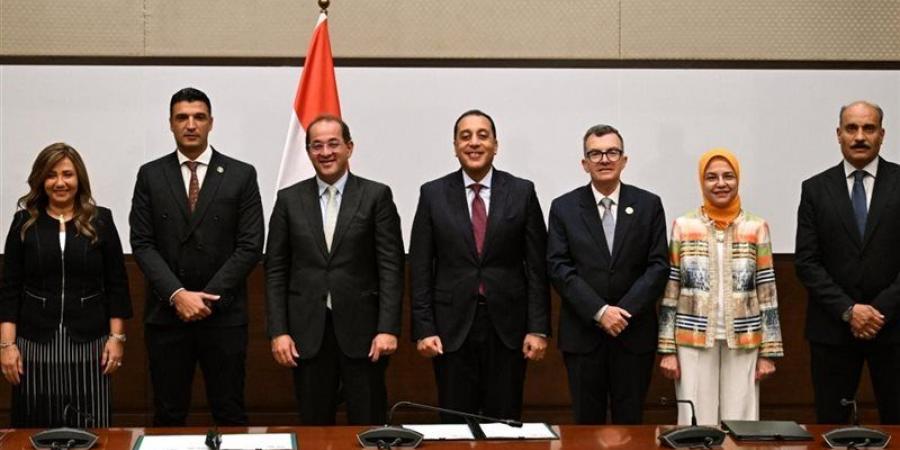 مديونيات من الثمانينيات، مدبولي يشهد توقيع تسوية بـ102.75 مليار جنيه لصالح بنك الاستثمار القومي