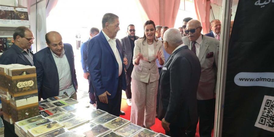 بالطبل والمزمار، افتتاح معرض زايد للكتاب بدورته الـ 12 (صور)