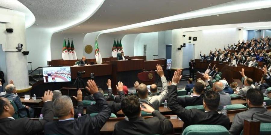 بعد مصادقة الغرفة الأولى للبرلمان بالإجماع… الجزائر تخطو أول خطوة لإعادة تنفيذ حكم الإعدام بعد 33 سنة من التجميد