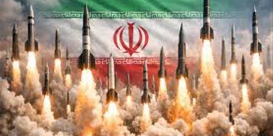 وسط تلويح أمريكي بالخيار العسكري، إيران تعلن البدء في زيادة مدى صواريخها