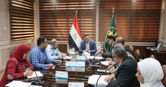 مياه القليوبية تدرس حلولا لإنهاء تسربات الصرف بمدرسة عبد الحليم نور الدين