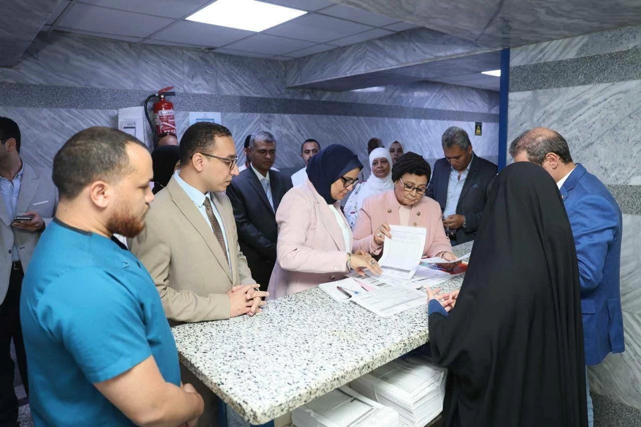 نائب وزير الصحة تتفقد مستشفى التأمين الصحي بالمنيا لمتابعة جودة خدمات الأم والطفل