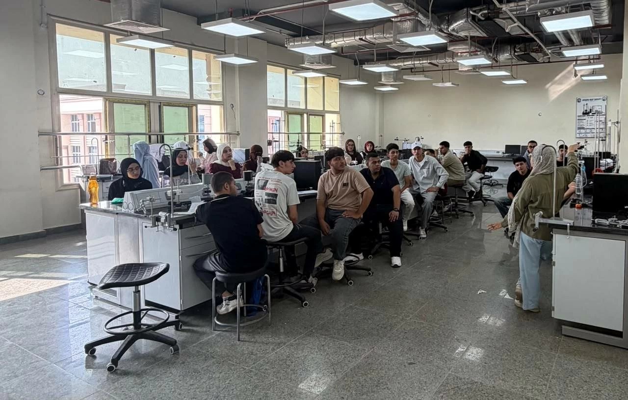 جامعة بني سويف الأهلية تواصل الدراسة ببرنامج علوم الفضاء والملاحة