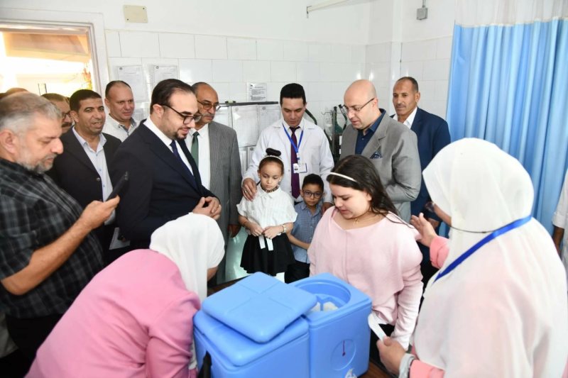 محافظ الفيوم يدشن حملة لتطعيم 891 ألف طفل ضد الحصبة والحصبة الألمانية بالمجان