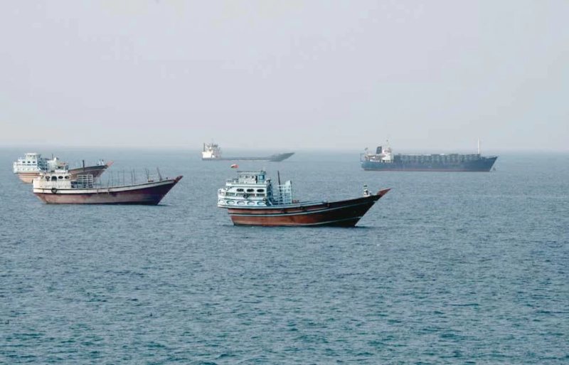 «عمليات التجارة البحرية البريطانية»: إصابة ناقلتي نفط وغاز بمقذوفات مجهولة في مضيق هرمز