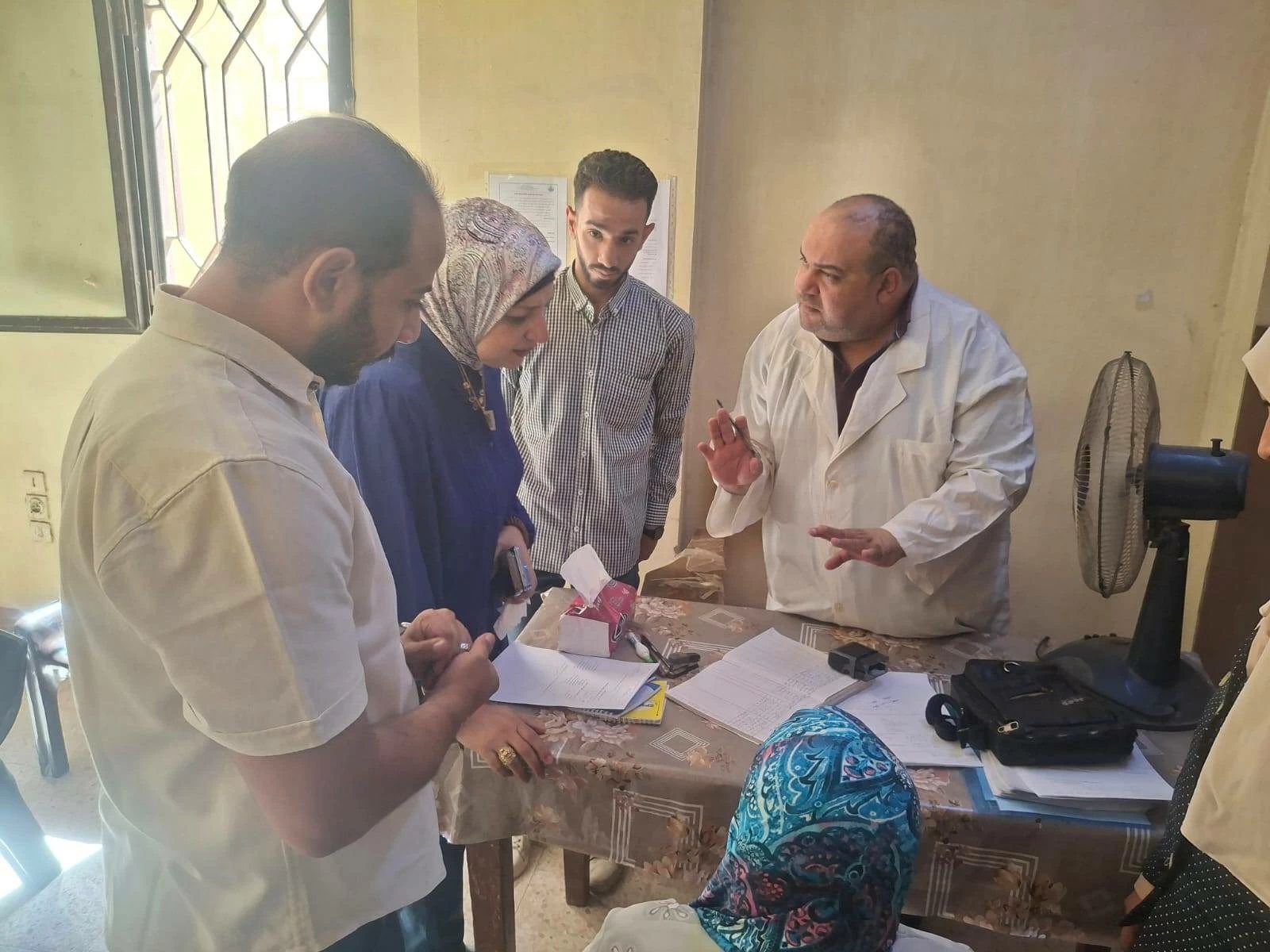 إقبال على أول عيادة متخصصة لكبار السن بالمنيا.. خدمات مجانية لمن تجاوزوا 65 عامًا