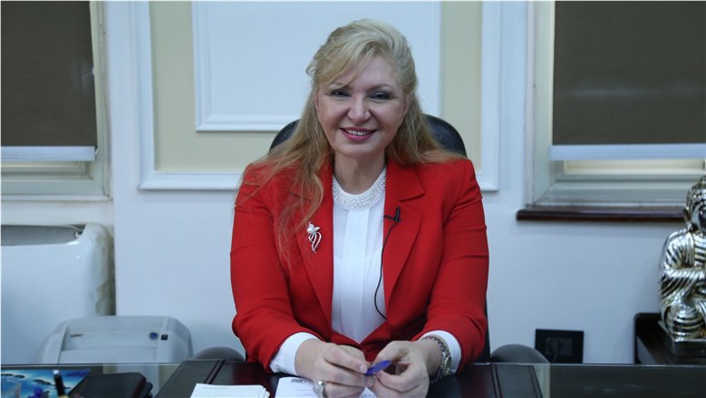 سهر الدماطي: رفع تصنيف مصر إلى B3 شهادة ثقة دولية بصلابة الاقتصاد المصري (خاص)