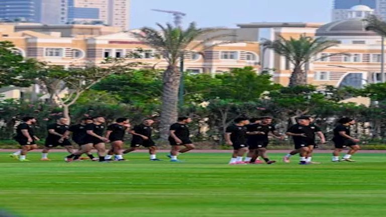 "تدريبات خططية ومشاركة الدوليين".. كواليس مران الزمالك اليوم قبل القمة