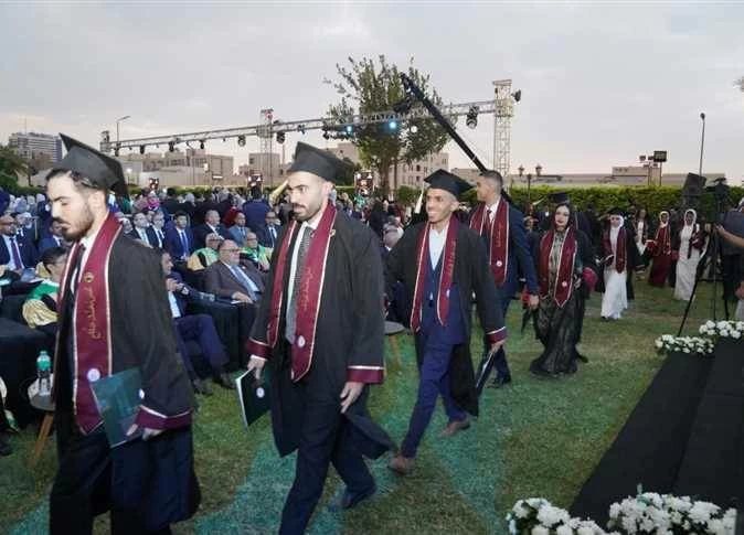 3 منح دراسية للطلاب المصريين.. تعرف على المزايا وشروط الاستفادة