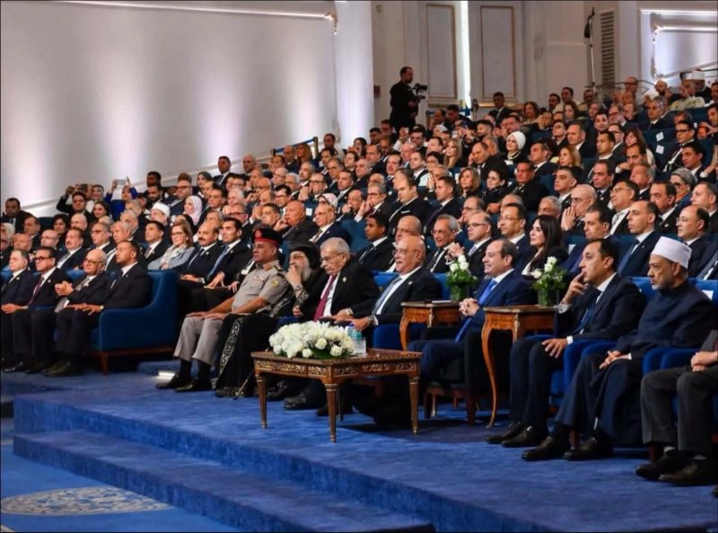 بحضور السيسي.. محافظ مطروح يشارك في منتدى «مصر 2026»