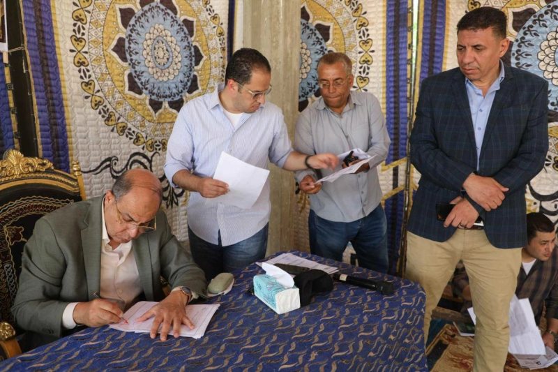 توجيهات بتحسين مستوى خدمات مياه الشرب والتعليم والصحة في المنيا