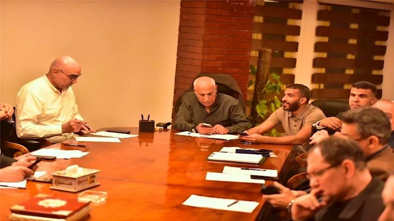 إخلاء المبنى وغلق الموبيلات.. مصدر يكشف كواليس اجتماع مجلس الزمالك وغياب الثلاثي