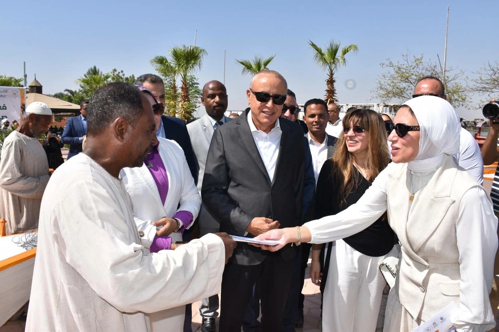 توزيع 100 مركب صيد على صغار الصيادين ضمن مبادرة «مراكب الرزق» بمحافظة الأقصر