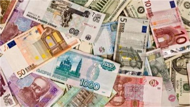 أسعار العملات اليوم في مصر.. الدولار واليورو والإسترليني أمام الجنيه