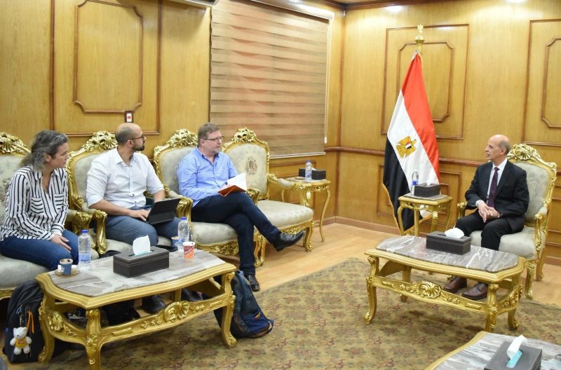 جامعة بني سويف تفتح آفاق التعاون الدولي مع جامعة باريس ساكلاي الفرنسية في الصيدلة والبحث العلمي
