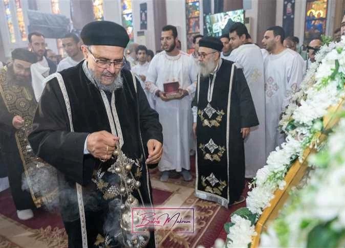كنيسة العذراء والشهيد مار جرجس تطلق قافلة خيرية لمساعدة الأقباط في القرى الأشد فقرًا بالإسكندرية