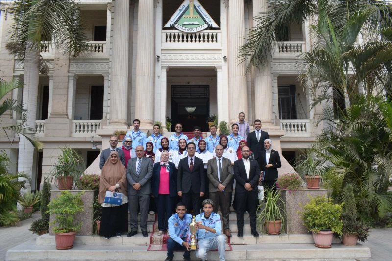 تكريم الفائزين بالمراكز الأولى في أسبوع شباب الجامعات بجامعة بنها