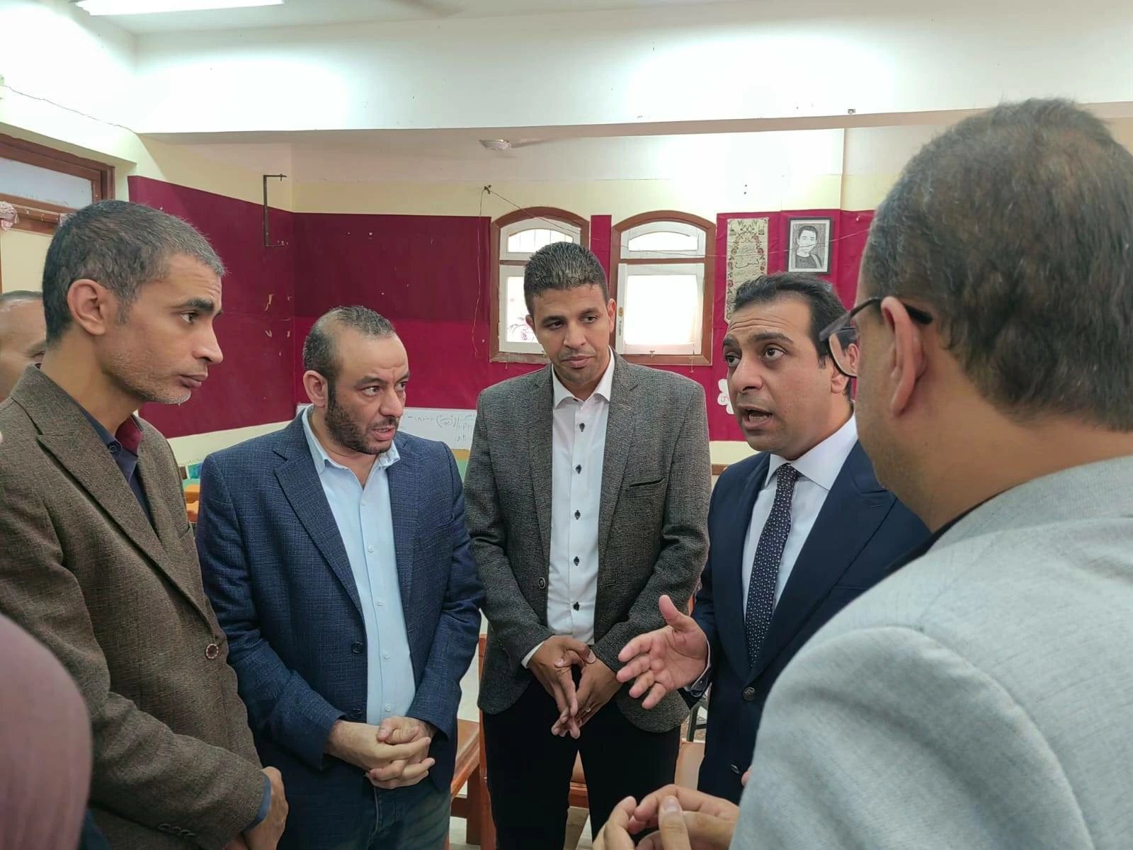 نائب محافظ قنا يشهد فاعليات تدشين الحملة القومية للتطعيم ضد الحصبة الألمانية