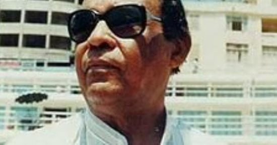 عملتلك أغنية للحاجة.. نجل أحمد منيب يكشف أسرار عن أغنية أم العيال العشرية