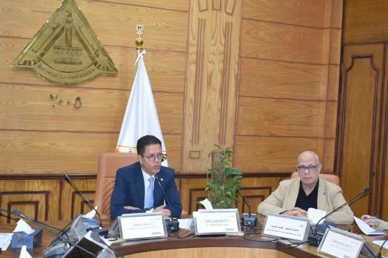 جامعة بنها تستهدف المنافسة العالمية عبر بوابة «الطلاب الوافدين»