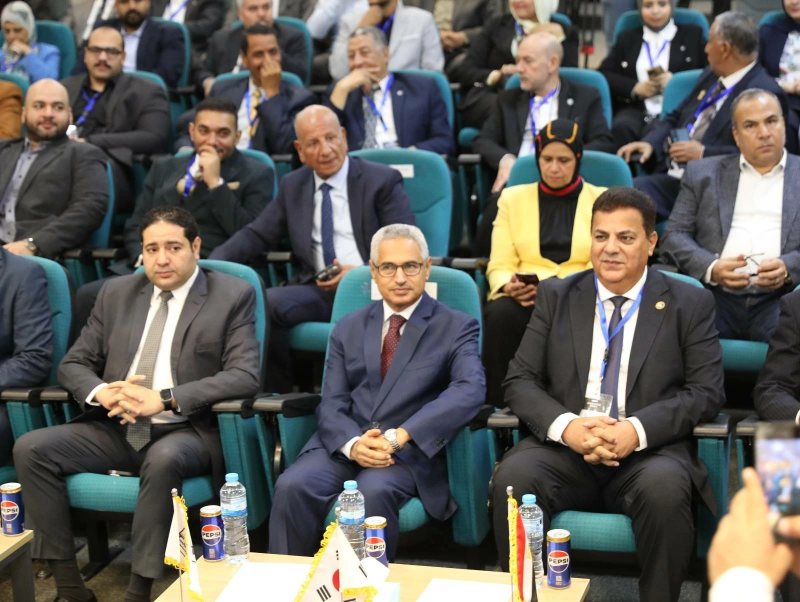 تدشين المجلس الاستشاري الصناعي لجامعة بني سويف التكنولوجية