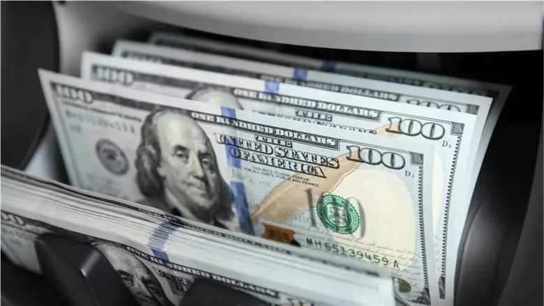 أسعار الدولار اليوم في مصر.. تباين محدود بين البنوك وبنك البركة الأقل