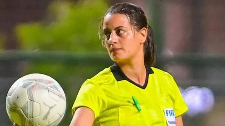من هي الحكمة شاهندا المغربي بعد ظهورها في مباراة الزمالك وبترول أسيوط؟