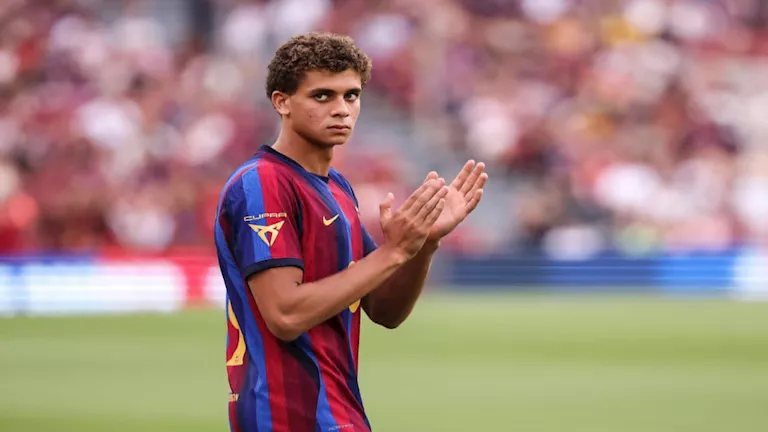 حمزة عبد الكريم ضمن قائمة برشلونة لمواجهة ريال مدريد في الكلاسيكو